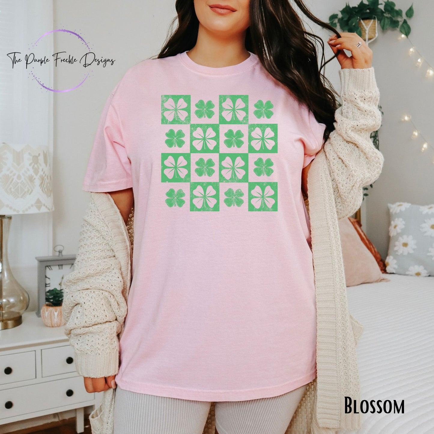 Distressed Clovers